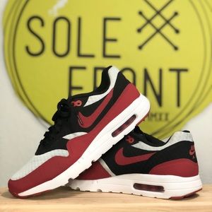 SOLD AIR MAX ULTRA ESSENTIAL BRED 10.5M SOLD